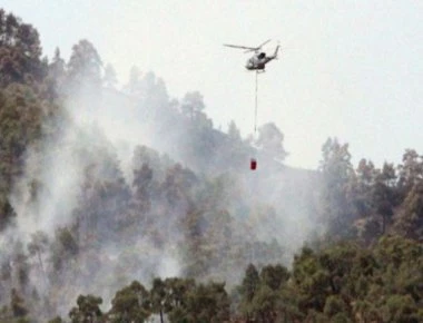 Κύπρος: Μεγάλη πυρκαγιά στον Πύργο Τηλλυρίας - Επικοινωνία με Ισραήλ και Ελλάδα για βοήθεια